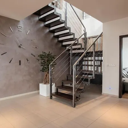Penthouse Orion *